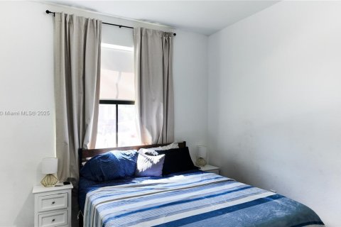 Adosado en venta en Homestead, Florida, 3 dormitorios, 123.37 m2 № 1921479 - foto 17