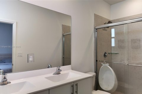 Adosado en venta en Homestead, Florida, 3 dormitorios, 123.37 m2 № 1921479 - foto 14