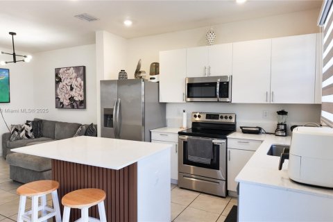 Adosado en venta en Homestead, Florida, 3 dormitorios, 123.37 m2 № 1921479 - foto 7