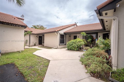 Condo in Miami, Florida, 2 bedrooms № 2077468