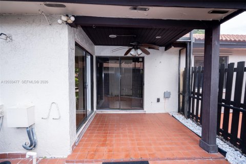 Condo in Miami, Florida, 2 bedrooms № 2077468 - photo 19
