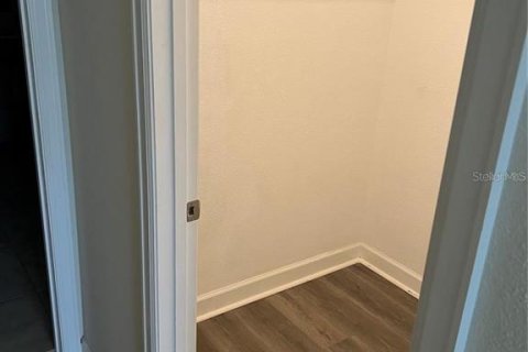Touwnhouse à vendre à Orlando, Floride: 4 chambres, 180.69 m2 № 1690225 - photo 7