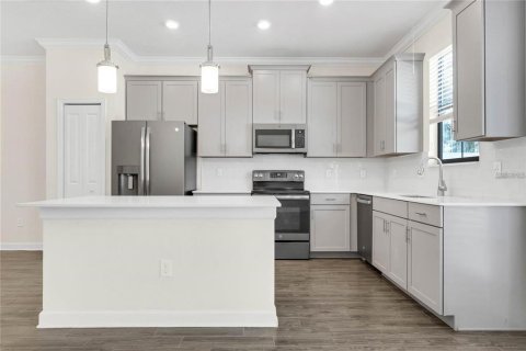 Touwnhouse à vendre à Orlando, Floride: 4 chambres, 180.69 m2 № 1690225 - photo 3