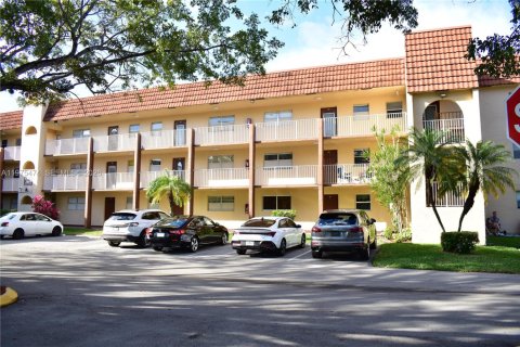 Condo à Sunrise, Floride, 2 chambres  № 2038452