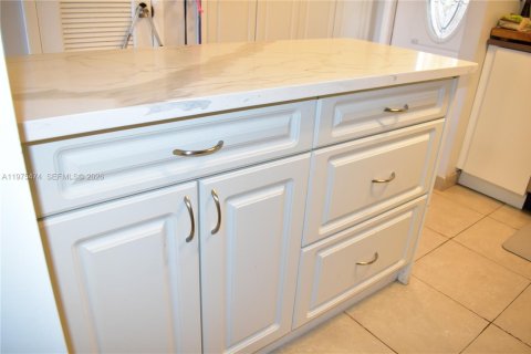 Condominio en venta en Sunrise, Florida, 2 dormitorios, 78.97 m2 № 2038452 - foto 13