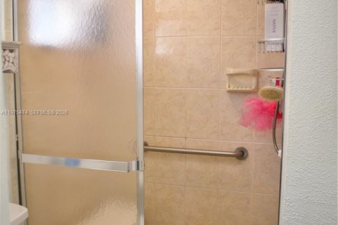 Condominio en venta en Sunrise, Florida, 2 dormitorios, 78.97 m2 № 2038452 - foto 28