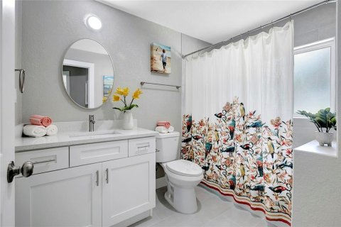 Commercial property in Port Richey, Florida 4 bedrooms, 167.22 sq.m. № 2210228 - photo 21