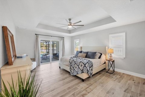 House in Rotonda, Florida 3 bedrooms, 189.15 sq.m. № 1902861 - photo 18