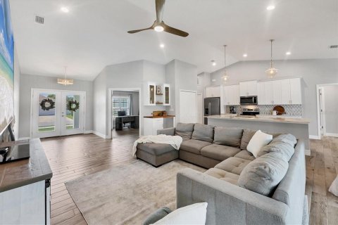 House in Rotonda, Florida 3 bedrooms, 189.15 sq.m. № 1902861 - photo 5