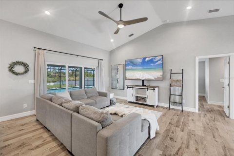 House in Rotonda, Florida 3 bedrooms, 189.15 sq.m. № 1902861 - photo 6