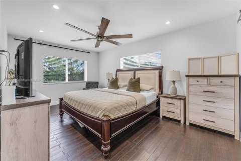 Villa ou maison à vendre à Miami, Floride: 4 chambres, 181.81 m2 № 1697964 - photo 10