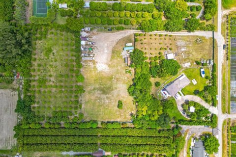 Villa ou maison à vendre à Miami, Floride: 4 chambres, 181.81 m2 № 1697964 - photo 29