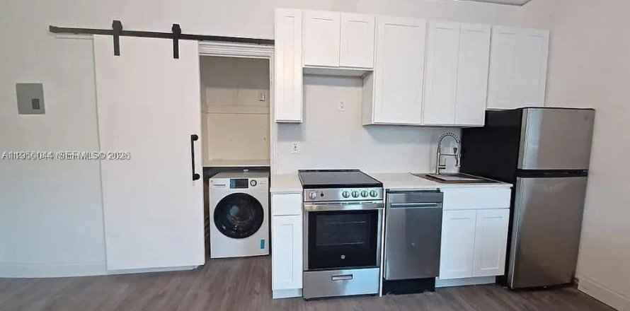 Студия в Майами-Бич, Флорида № 2005643