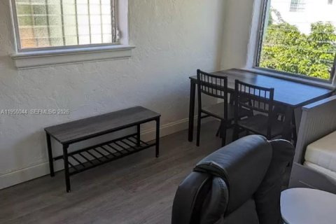 Снять в аренду квартиру в Майами-Бич, Флорида 37.16м2, № 2005643 - фото 9