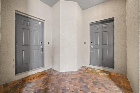 Touwnhouse à vendre à Tampa, Floride: 3 chambres, 179.58 m2 № 2375850 - photo 4