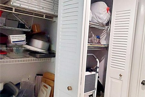 Купить кондоминиум в Санрайз, Флорида 2 спальни, 99.78м2, № 1865356 - фото 19