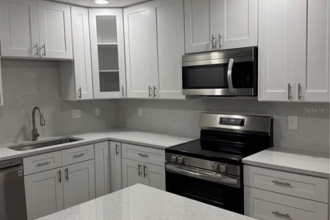 Casa en alquiler en Lakeland, Florida, 3 dormitorios, 213.21 m2 № 1849687 - foto 13