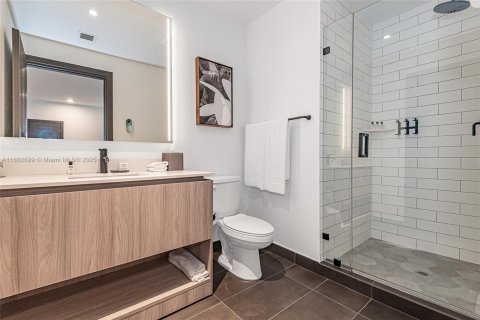 Condominio en venta en Miami, Florida, 3 dormitorios, 96.9 m2 № 1938080 - foto 19
