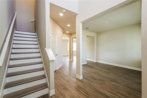 Casa en alquiler en Spring Hill, Florida, 4 dormitorios, 210.42 m2 № 1718904 - foto 14