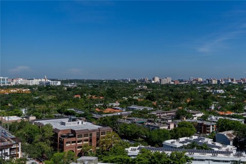 Condo in Miami, Florida, 2 bedrooms  № 2053114 - photo 7