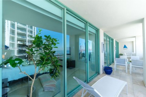 Condo in Miami, Florida, 2 bedrooms  № 2053114 - photo 4