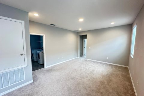House in Winter Garden, Florida 4 bedrooms, 260.78 sq.m. № 2114854 - photo 16