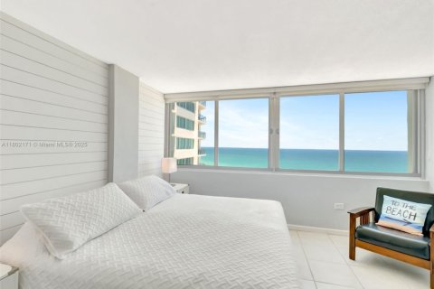 Condominio en venta en Miami Beach, Florida, 1 dormitorio, 84.73 m2 № 1728550 - foto 18