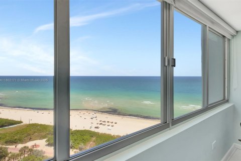 Condominio en venta en Miami Beach, Florida, 1 dormitorio, 84.73 m2 № 1728550 - foto 19