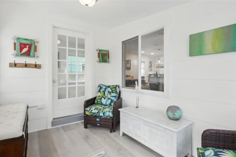 House in Gulfport, Florida 2 bedrooms, 96.99 sq.m. № 1843534 - photo 7