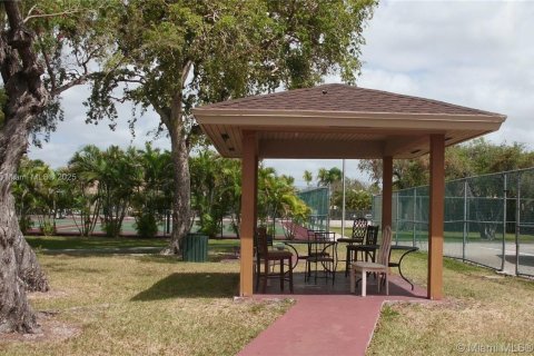 Купить кондоминиум в Майами, Флорида 3 спальни, 96.62м2, № 1980170 - фото 13