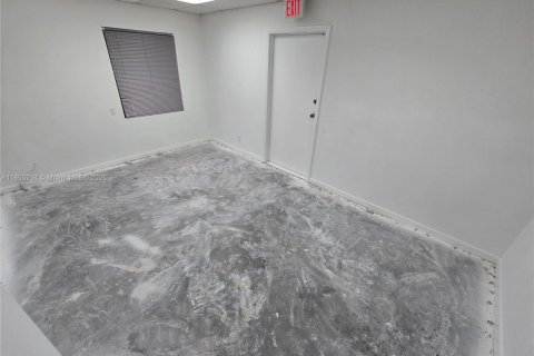 Commercial property in Sunrise, Florida № 1874892 - photo 23