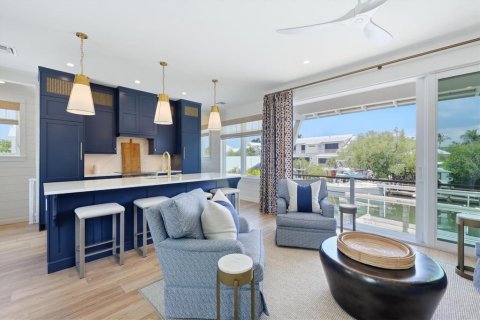 Villa ou maison à vendre à Boca Grande, Floride: 2 chambres, 97.55 m2 № 2398495 - photo 10