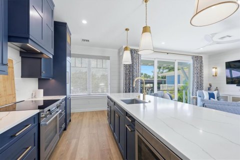 Villa ou maison à vendre à Boca Grande, Floride: 2 chambres, 97.55 m2 № 2398495 - photo 11