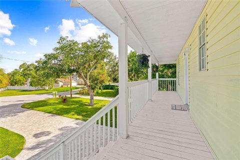 Casa en venta en Port Richey, Florida, 3 dormitorios, 253.44 m2 № 1654151 - foto 4