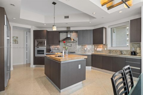 Condo in Sunny Isles Beach, Florida, 2 bedrooms  № 1864188 - photo 21