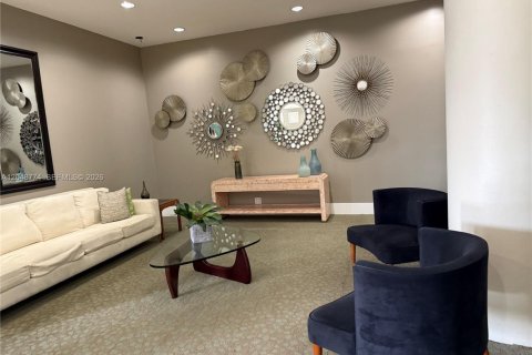 Copropriété à louer à Miami Beach, Floride: 2 chambres, 94.76 m2 № 2174117 - photo 28