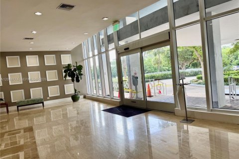 Copropriété à louer à Miami Beach, Floride: 2 chambres, 94.76 m2 № 2174117 - photo 27
