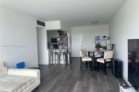 Copropriété à louer à Miami Beach, Floride: 2 chambres, 94.76 m2 № 2174117 - photo 14