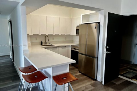 Copropriété à louer à Miami Beach, Floride: 2 chambres, 94.76 m2 № 2174117 - photo 4
