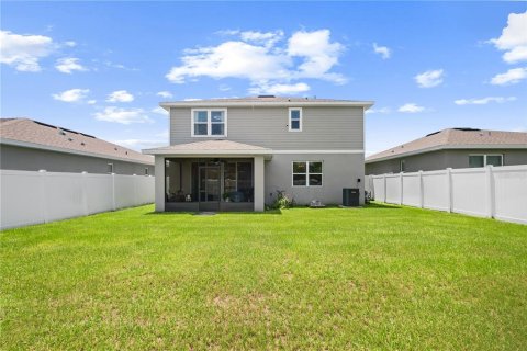 House in Auburndale, Florida 4 bedrooms, 239.97 sq.m. № 1916171 - photo 4
