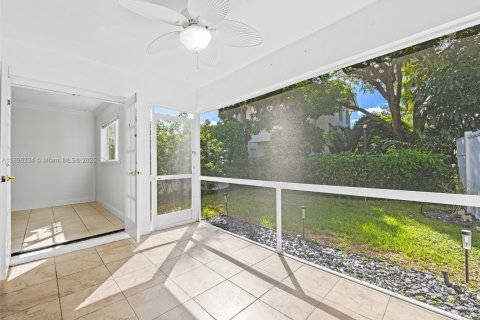 Condominio en venta en Fort Lauderdale, Florida, 2 dormitorios, 87.51 m2 № 1948988 - foto 14