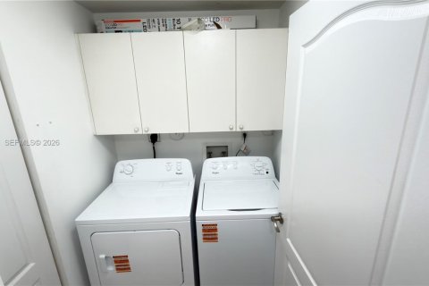 Купить кондоминиум в Дорал, Флорида 3 спальни, 157.93м2, № 2091166 - фото 17