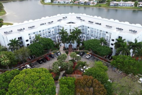 Condominio en Doral, Florida, 3 dormitorios  № 2091166
