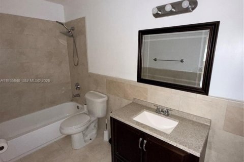Copropriété à vendre à Miami, Floride: 1 chambre, 70.14 m2 № 1995488 - photo 12