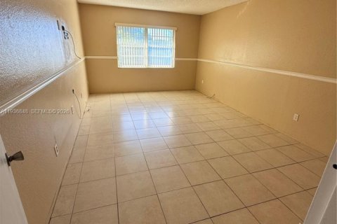 Copropriété à vendre à Miami, Floride: 1 chambre, 70.14 m2 № 1995488 - photo 9