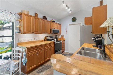 Купить кондоминиум в Себастьян, Флорида 6 комнат, 106.84м2, № 2244985 - фото 5