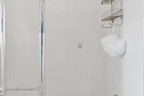 Купить кондоминиум в Себастьян, Флорида 6 комнат, 106.84м2, № 2244985 - фото 26