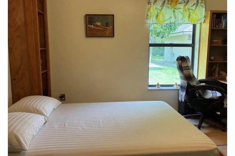Купить кондоминиум в Себастьян, Флорида 6 комнат, 106.84м2, № 2244985 - фото 24