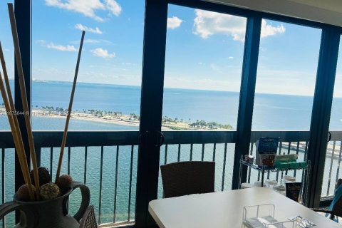 Condominio en alquiler en Miami, Florida, 2 dormitorios, 172.89 m2 № 1924276 - foto 19