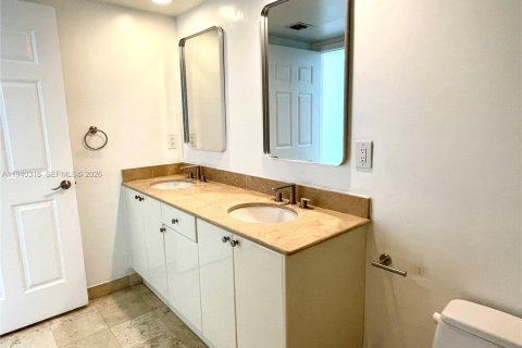 Copropriété à louer à Hallandale Beach, Floride: 2 chambres, 97.73 m2 № 1999099 - photo 13